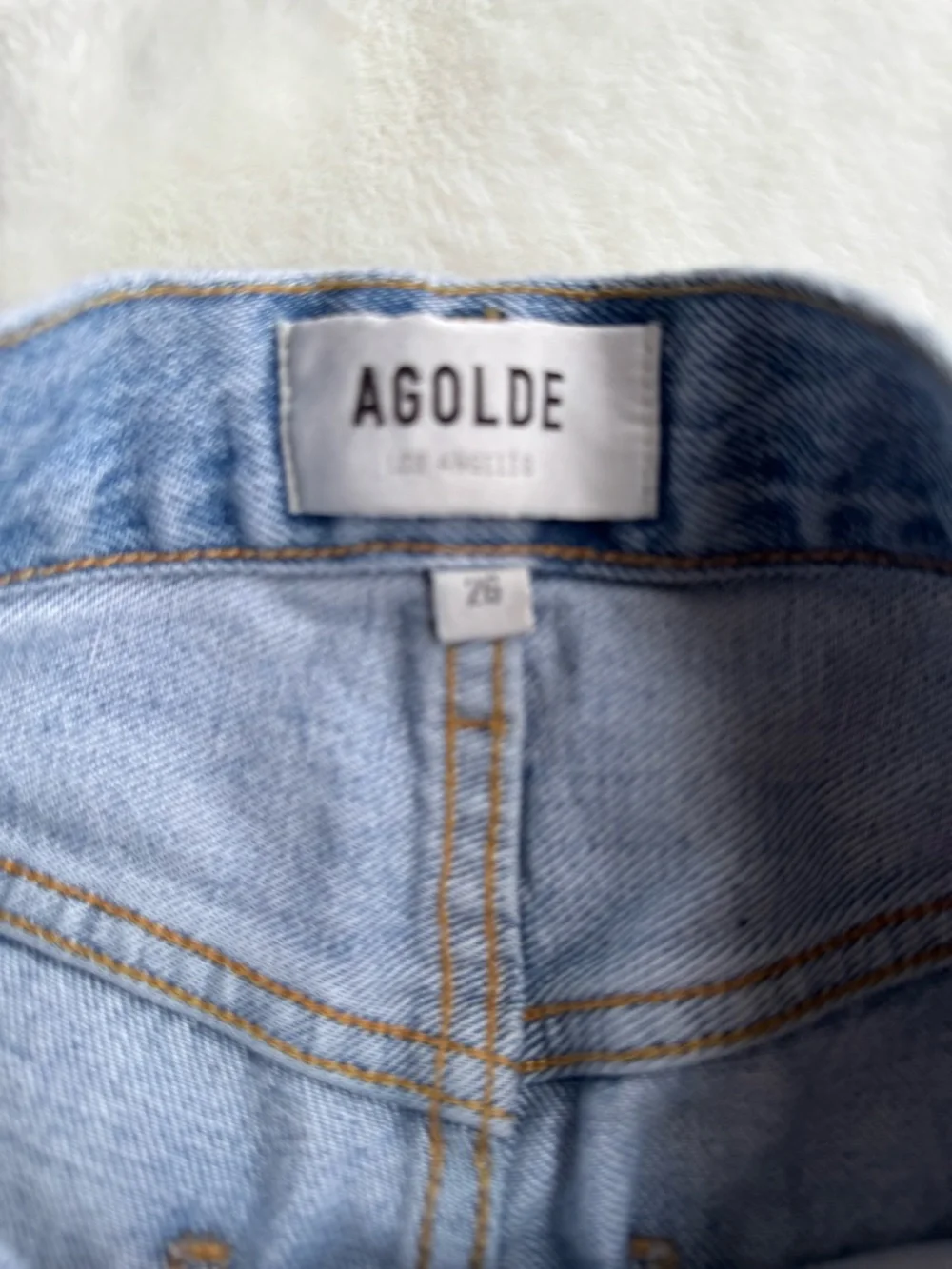 Agolde 90’s Light Blue High-Rise Distressed Jeans – Size 26